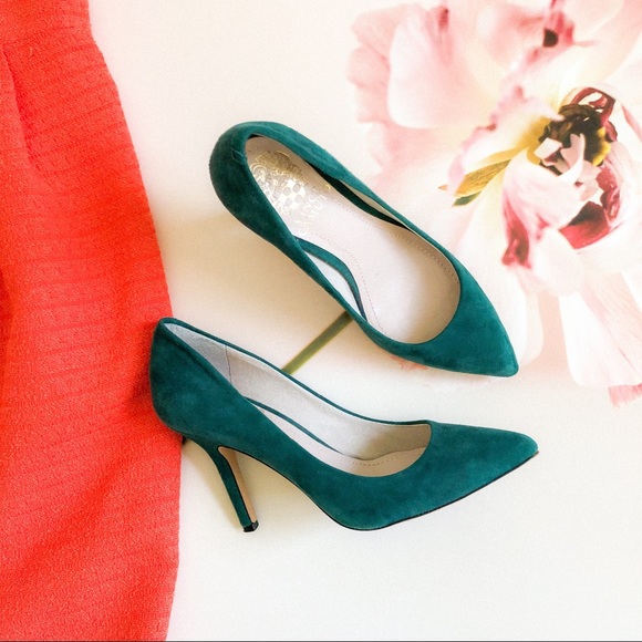 Vince Camuto Shoes - Vince Camuto Suede Emerald Green Heels; size 5